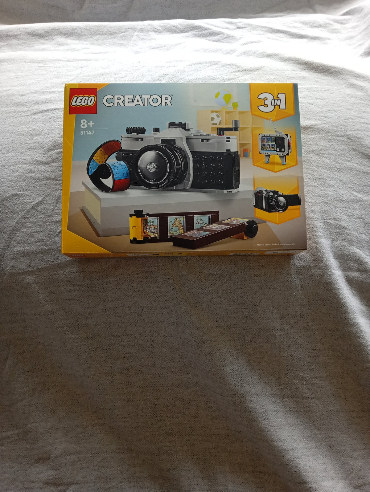 LEGO Creator 3in1 Retro Camera 31147 - Box front